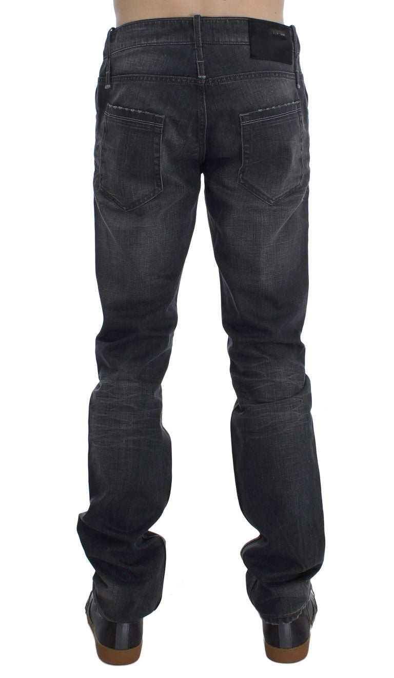 Acht Graue Regular Low Fit Jeans aus Baumwolle