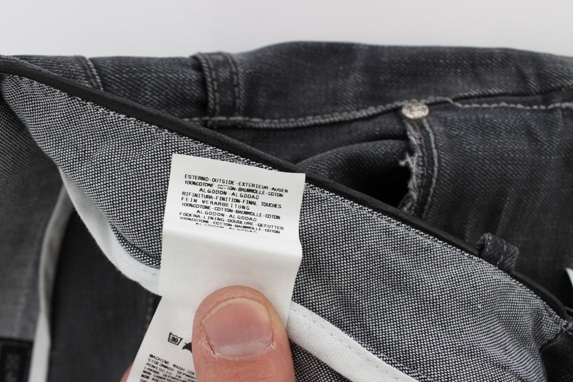 Acht Graue Regular Low Fit Jeans aus Baumwolle