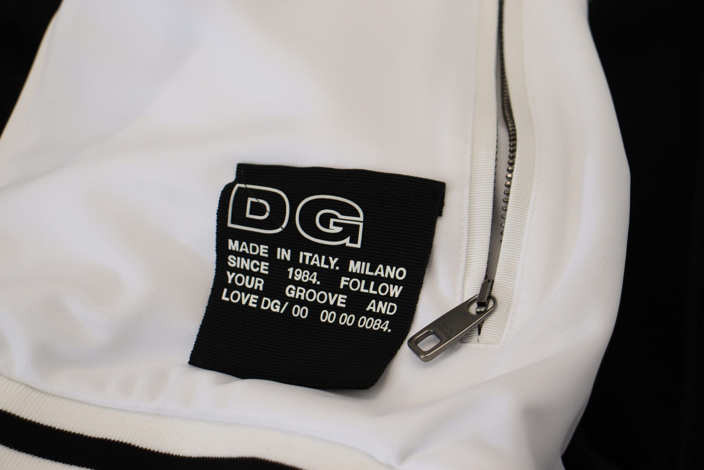 Dolce &amp; Gabbana – Schwarze Polyesterjacke mit durchgehendem Reißverschluss und Kapuze