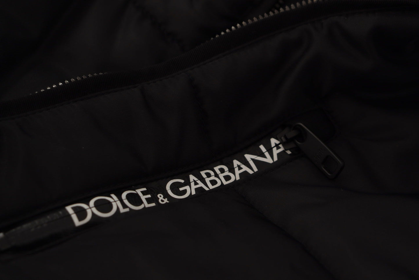 Dolce &amp; Gabbana Schwarzer Nylon-Parka mit Kapuze, Winterjacke
