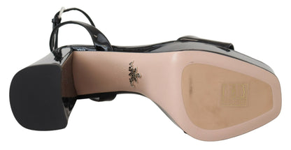 Prada Schwarze Lacksandalen mit Knöchelriemen und Absatz aus Leder