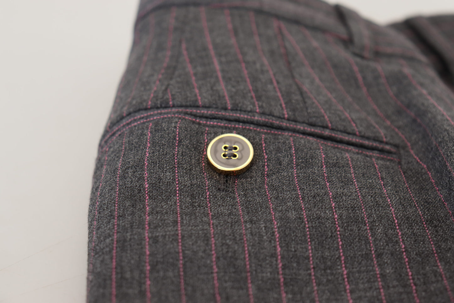 Dolce &amp; Gabbana Grau gestreifte Woll-Taernerhose für Damen