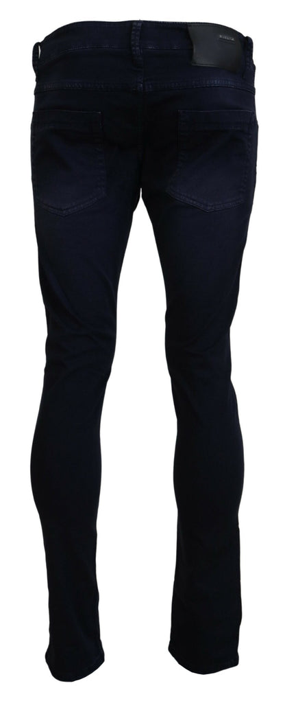 Acht Blaue, schmal geschnittene Jeans aus Baumwolle für Herren