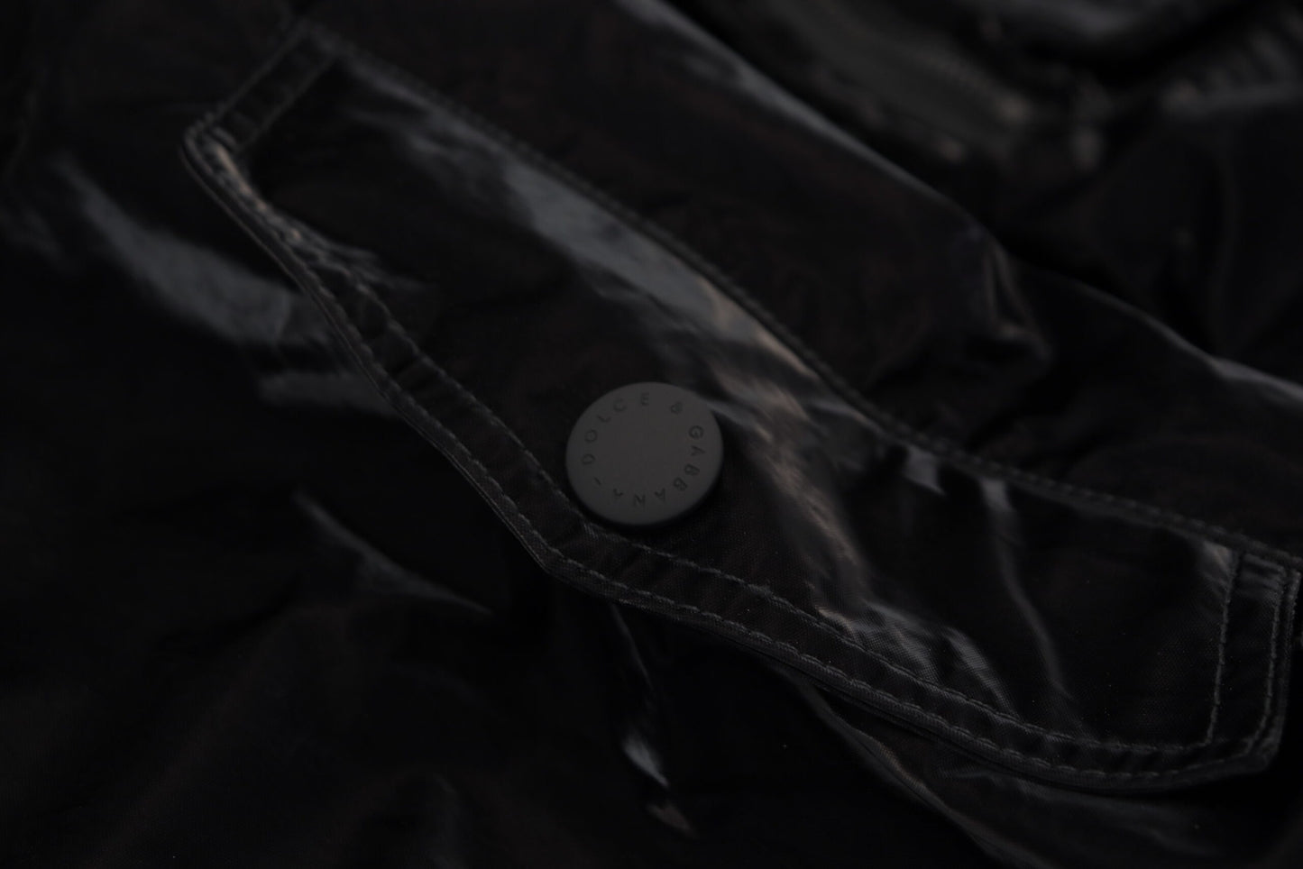 Dolce &amp; Gabbana – Schwarze Bomberjacke aus Nylon mit Kapuze und durchgehendem Reißverschluss