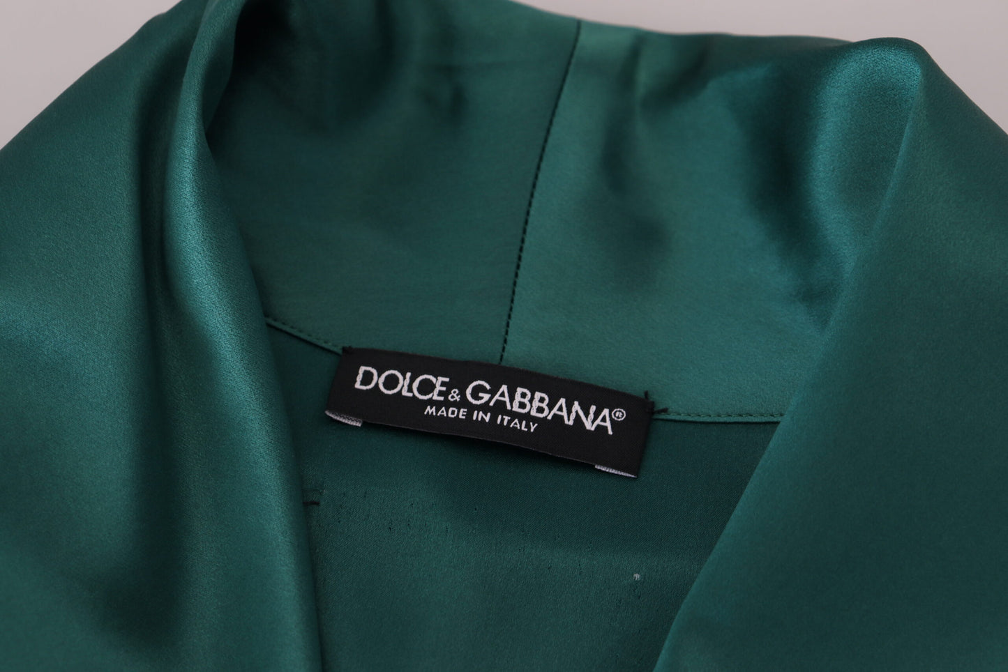 Dolce &amp; Gabbana – Nachtwäsche mit grünem Seidengürtel