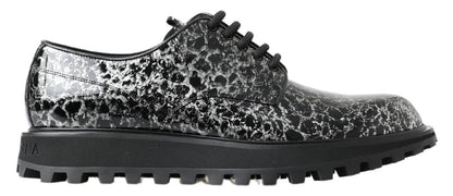 Dolce &amp; Gabbana – Derby-Schuhe aus Lackleder in Schwarz und Weiß