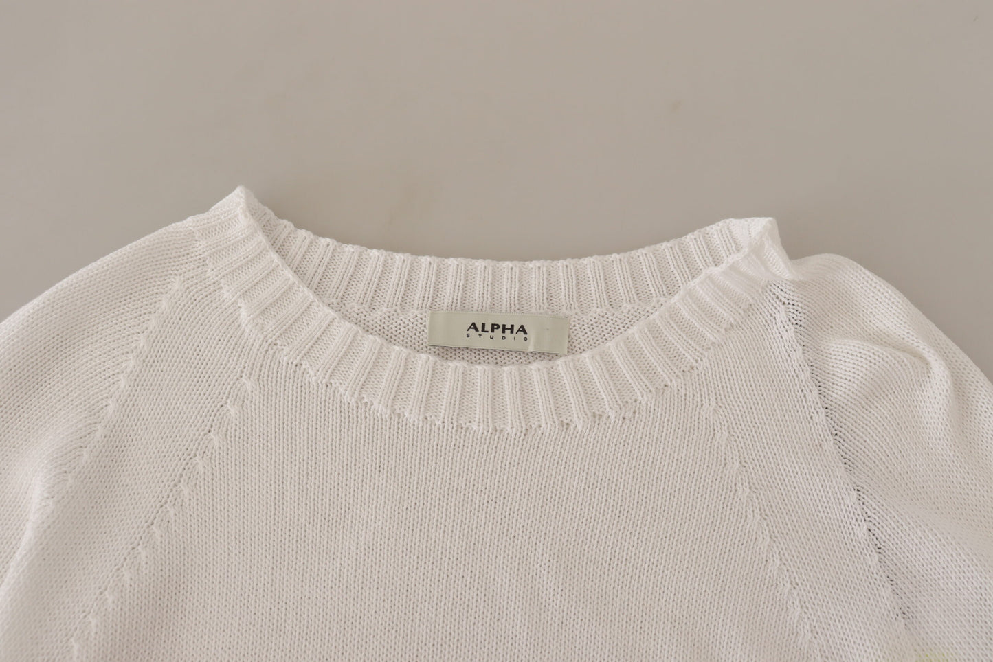 Alpha Studio – Weißer Pullover mit Rundhalsausschnitt und langen Ärmeln