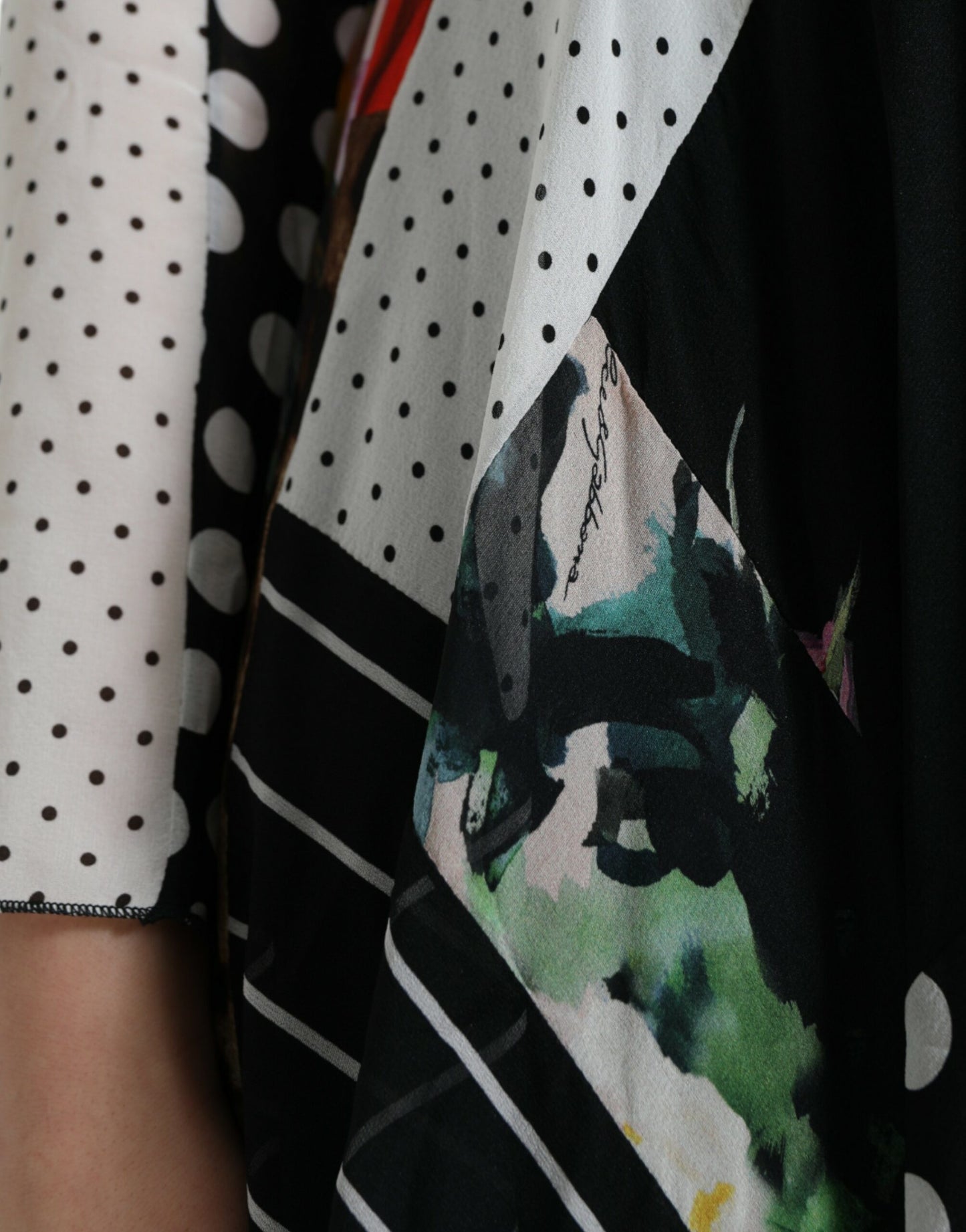 Dolce &amp; Gabbana Mehrfarbiges Patchwork-Kleid mit Blumen- und Leopardenmuster