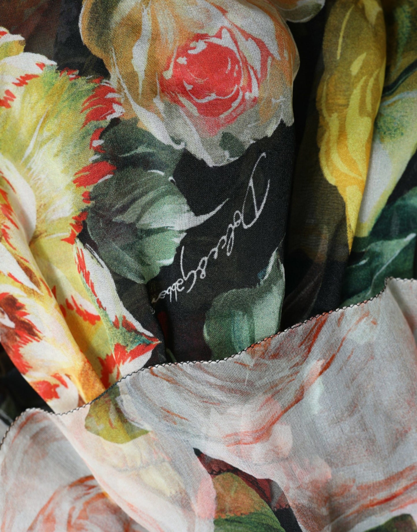 Dolce &amp; Gabbana – Mehrfarbiges, gestuftes Maxikleid aus Chiffon mit Blumenmuster