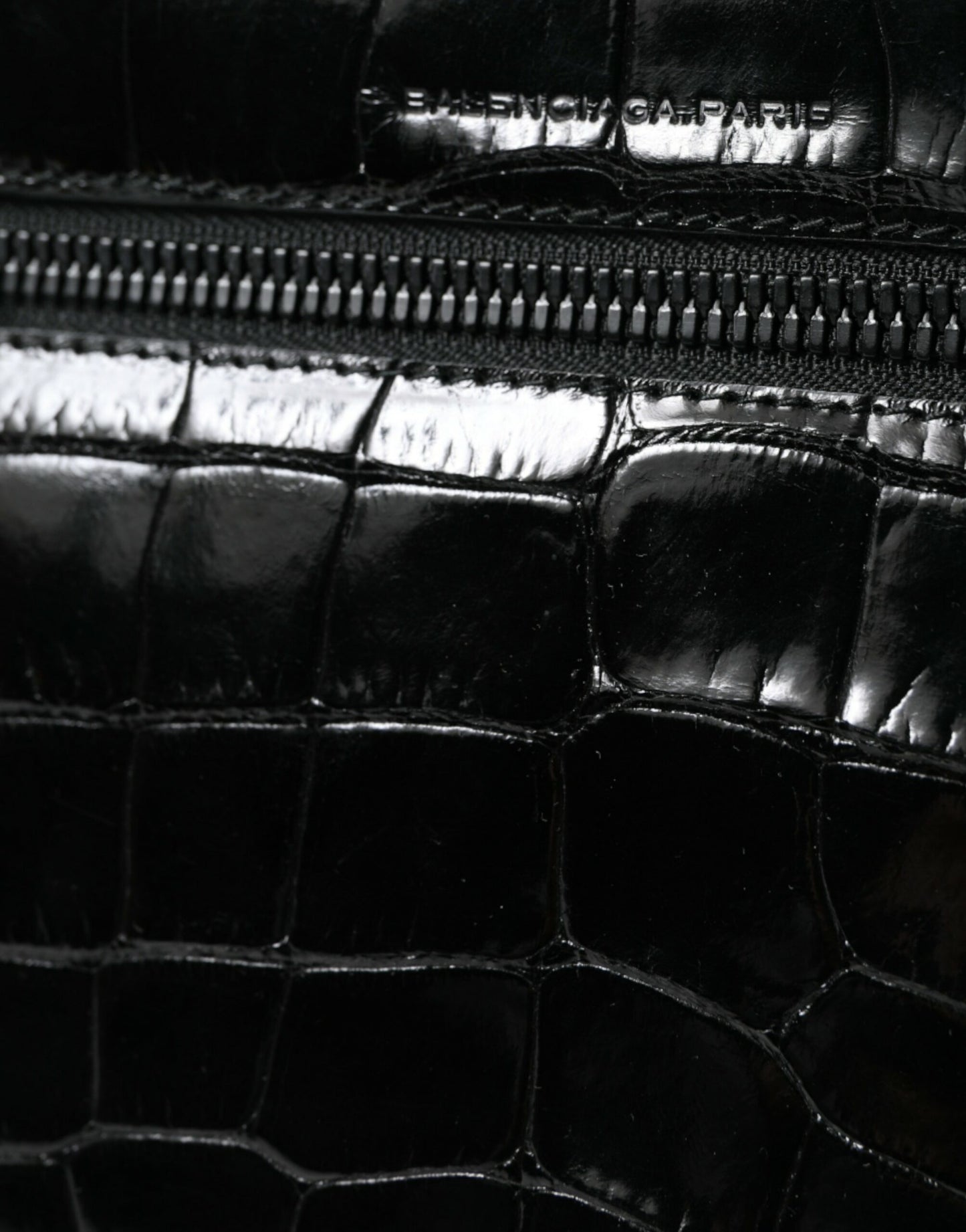 Balenciaga – Schulter-Umhängetasche aus schwarzem exotischem Leder