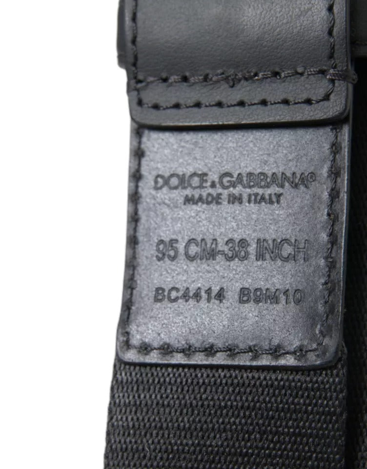 Dolce &amp; Gabbana Gürtel mit schwarzer und grüner Logo-Schnalle aus silbernem Metall