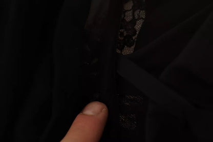 Dolce &amp; Gabbana – Schwarzes Mini-A-Linien-Kleid mit V-Ausschnitt und langen Ärmeln