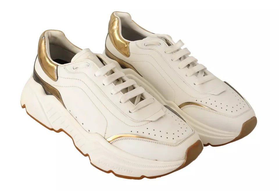 Dolce &amp; Gabbana – Sportliche Daymaster-Sneaker aus weißem Leder in Gold