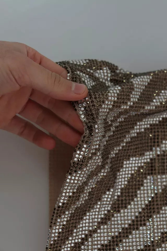 Dolce &amp; Gabbana Braunes Mini-Shiftkleid mit Kristallen und Zebramuster in Silber