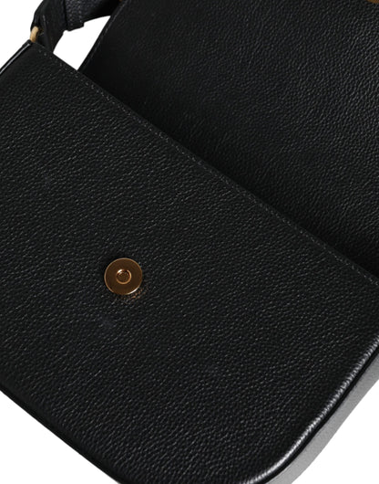 Versace – Umhängetasche aus genarbtem Kalbsleder mit Logo in Schwarz
