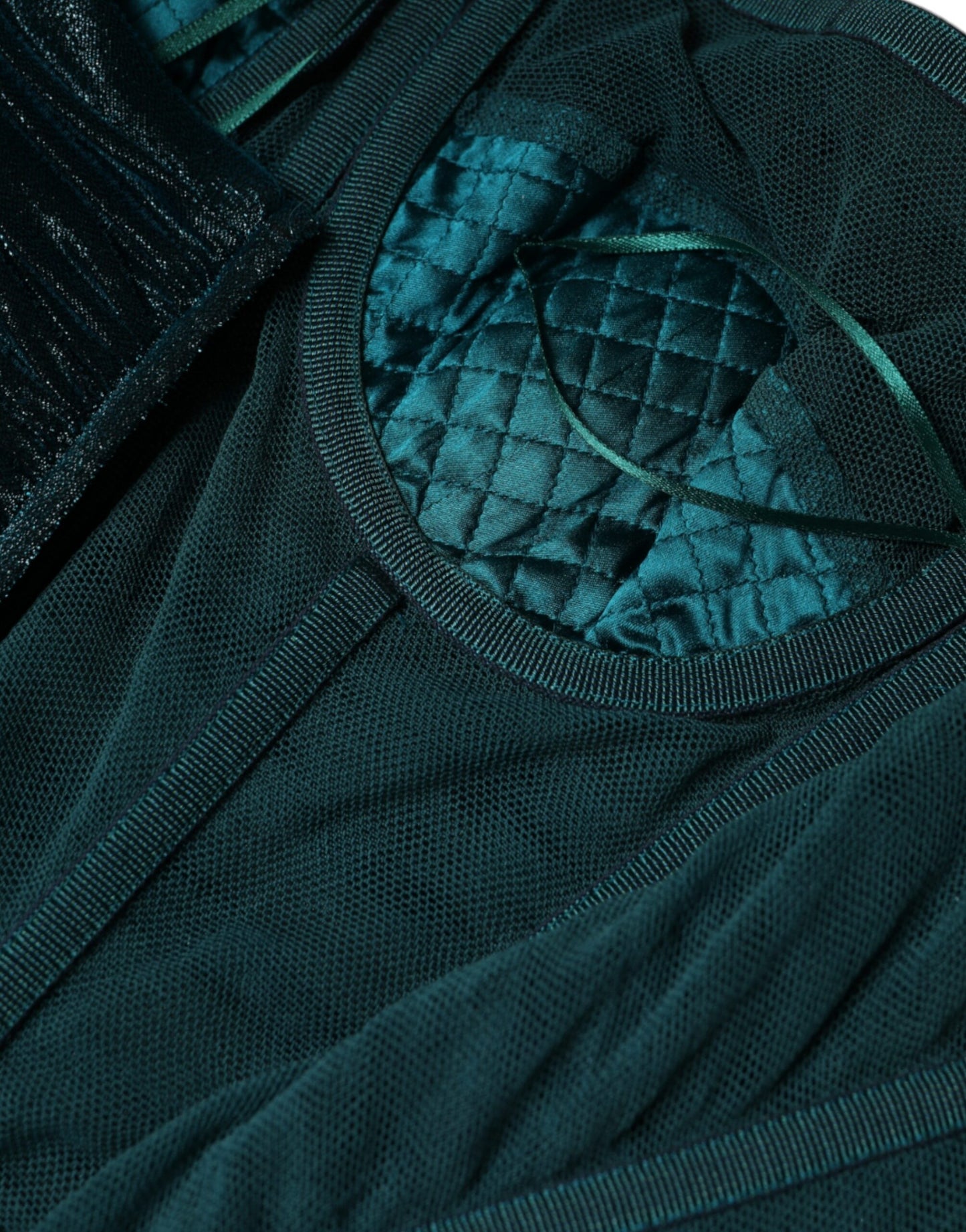 Dolce &amp; Gabbana – Eng anliegendes, trägerloses Kleid aus grünem Satin aus Seidenmischung