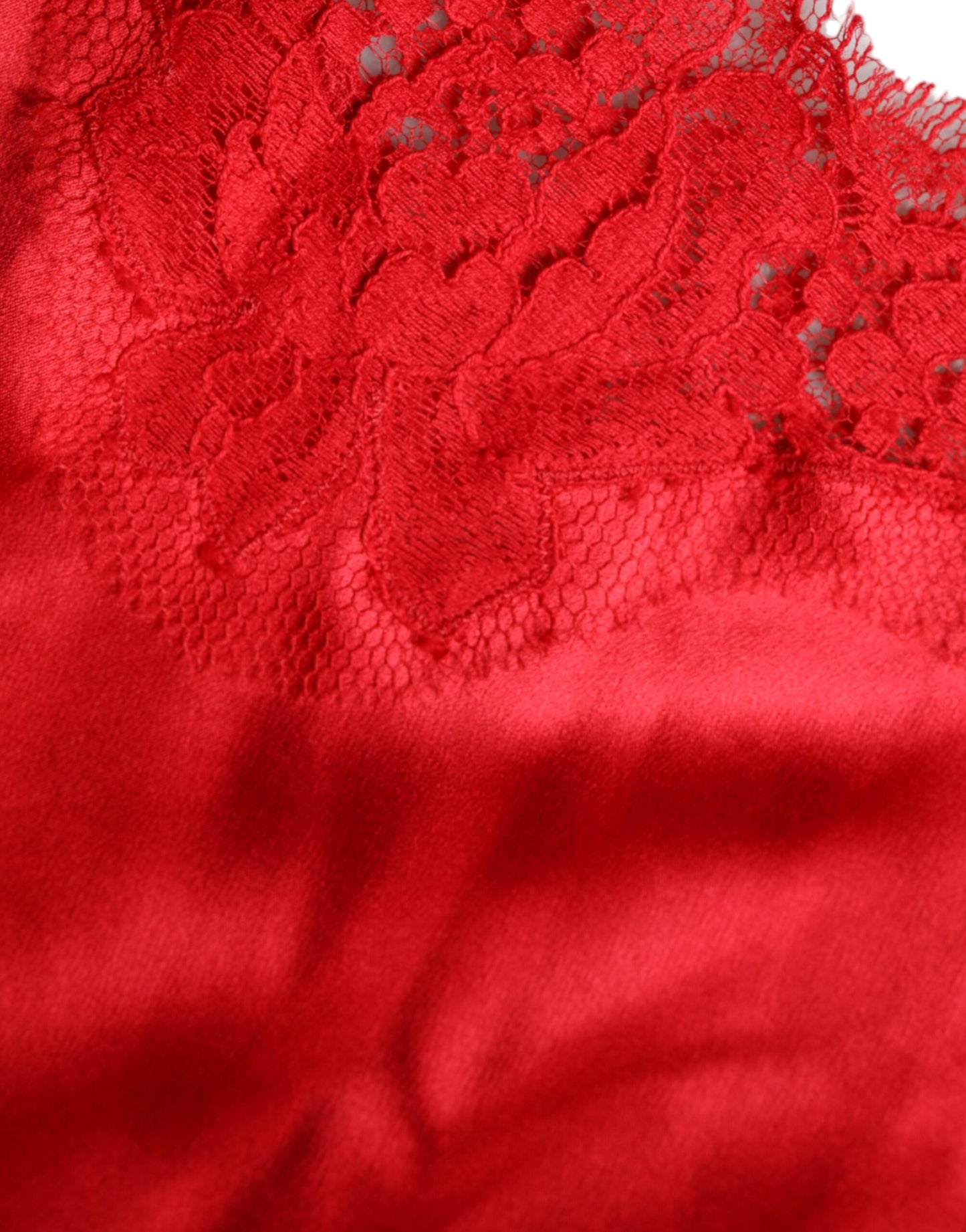 Dolce &amp; Gabbana, Bluse mit Rundhalsausschnitt, rotes Satin-Spitzenbesatz