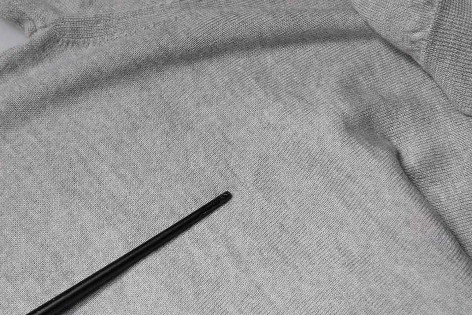 Dolce &amp; Gabbana Hellgrauer Pullover aus Wolle mit Rundhalsausschnitt