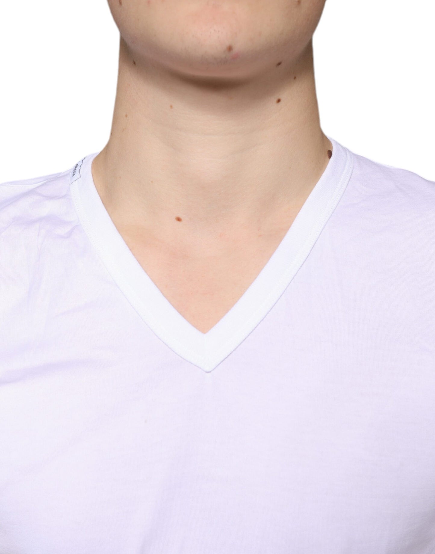 Dolce &amp; Gabbana – Weißes T-Shirt aus Baumwolle mit V-Ausschnitt und kurzen Ärmeln