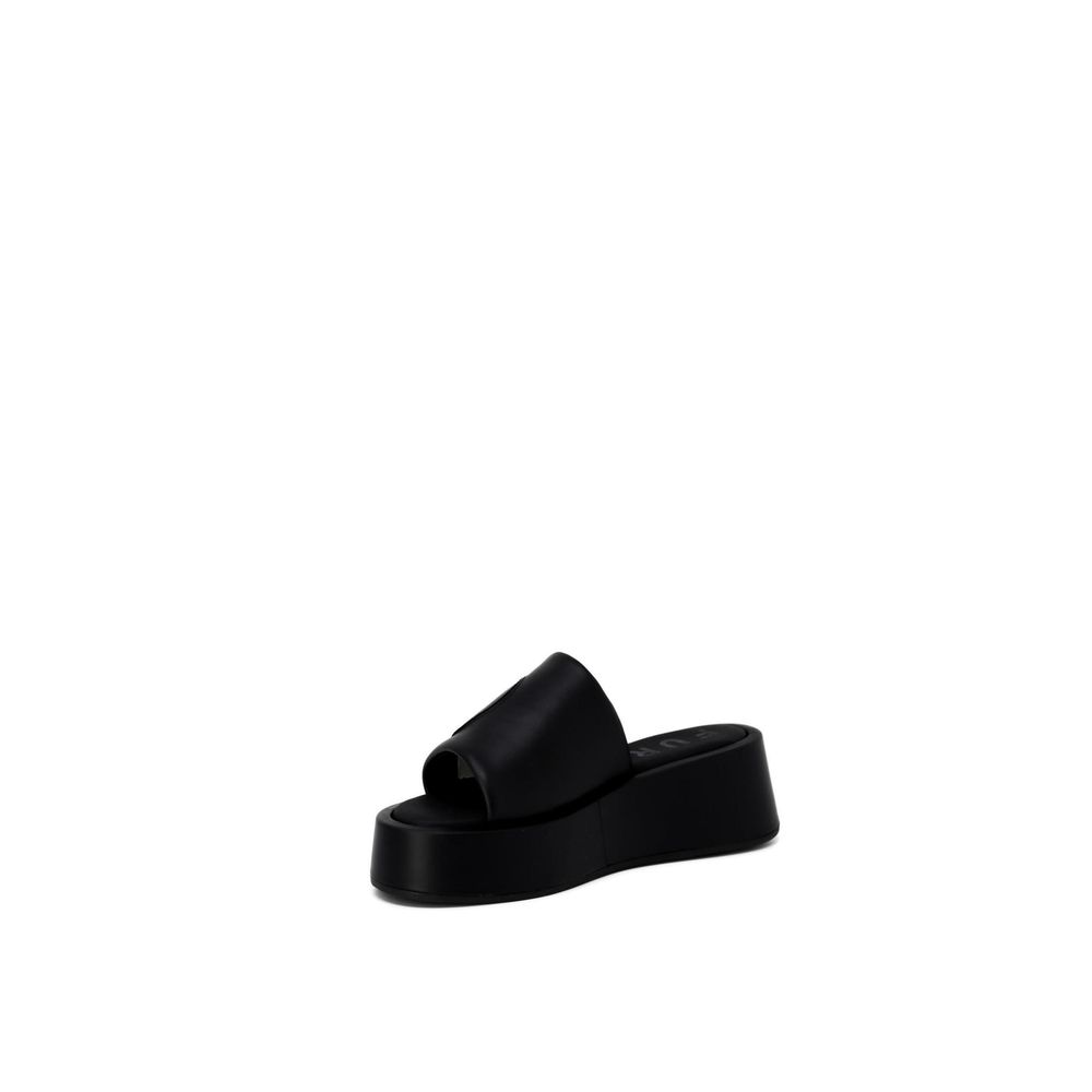 Furla – Schwarze Lederslipper