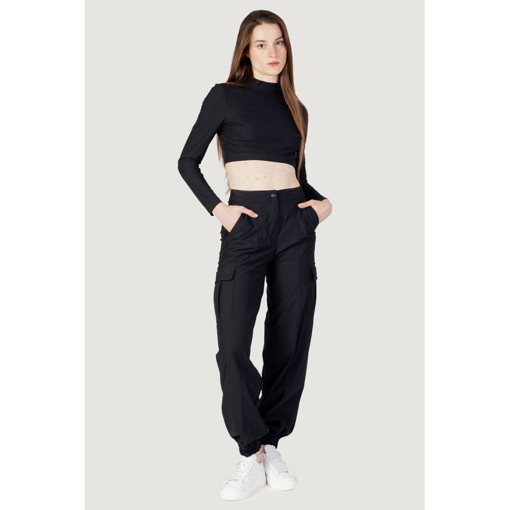 Calvin Klein Jeans – Schwarzes Oberteil aus recyceltem Polyester