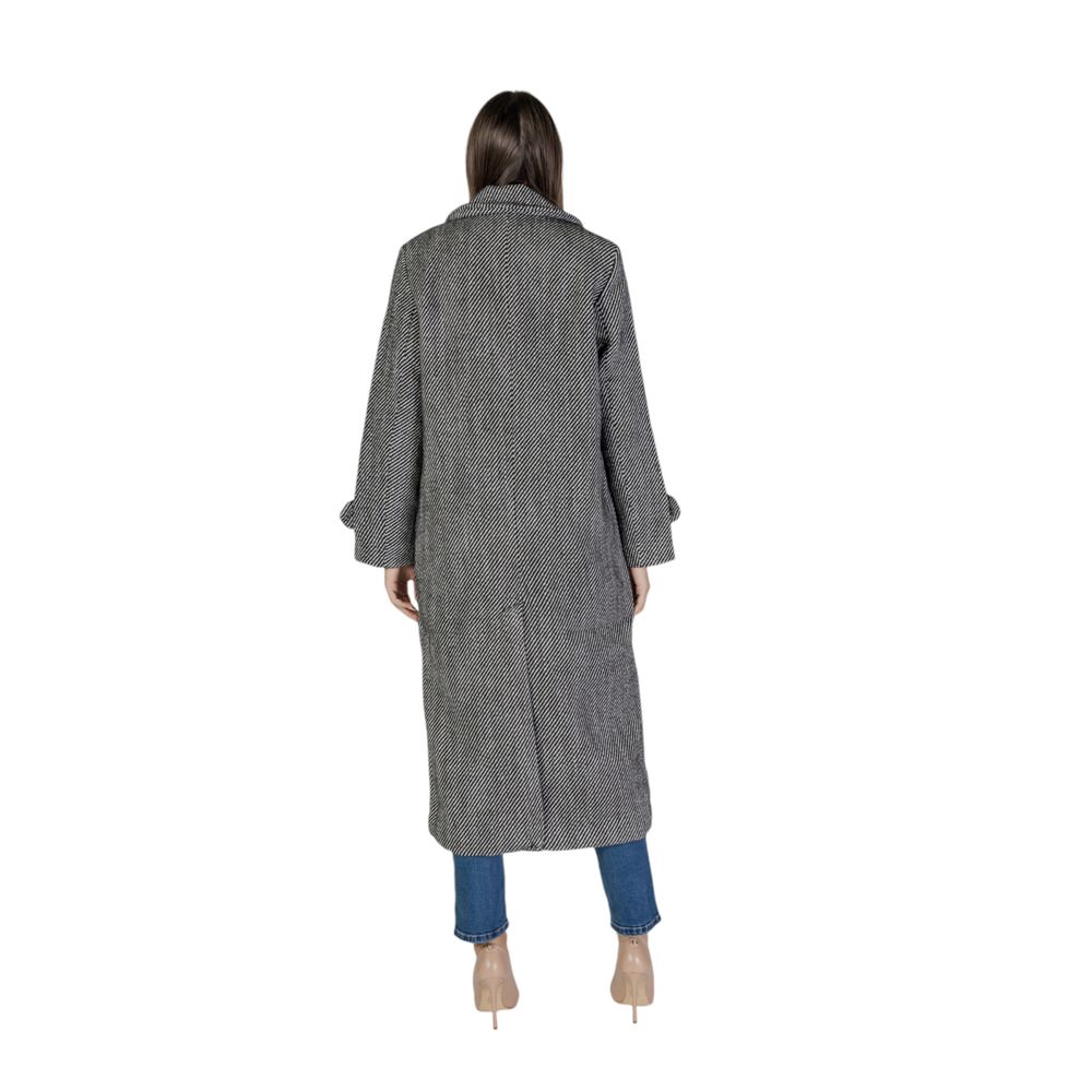 Vila Clothes – Schwarzer Polyestermantel