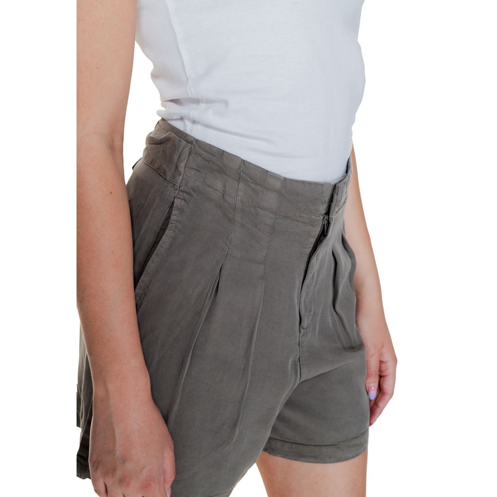 Vero Moda – Beige Lyocell-Shorts