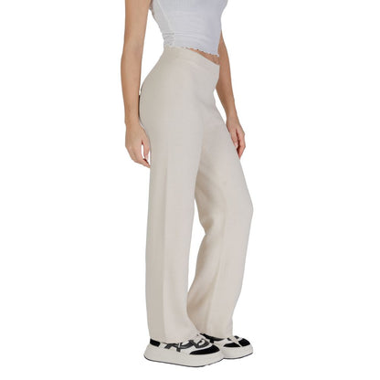 Vero Moda – Cremefarbene Viskosehose