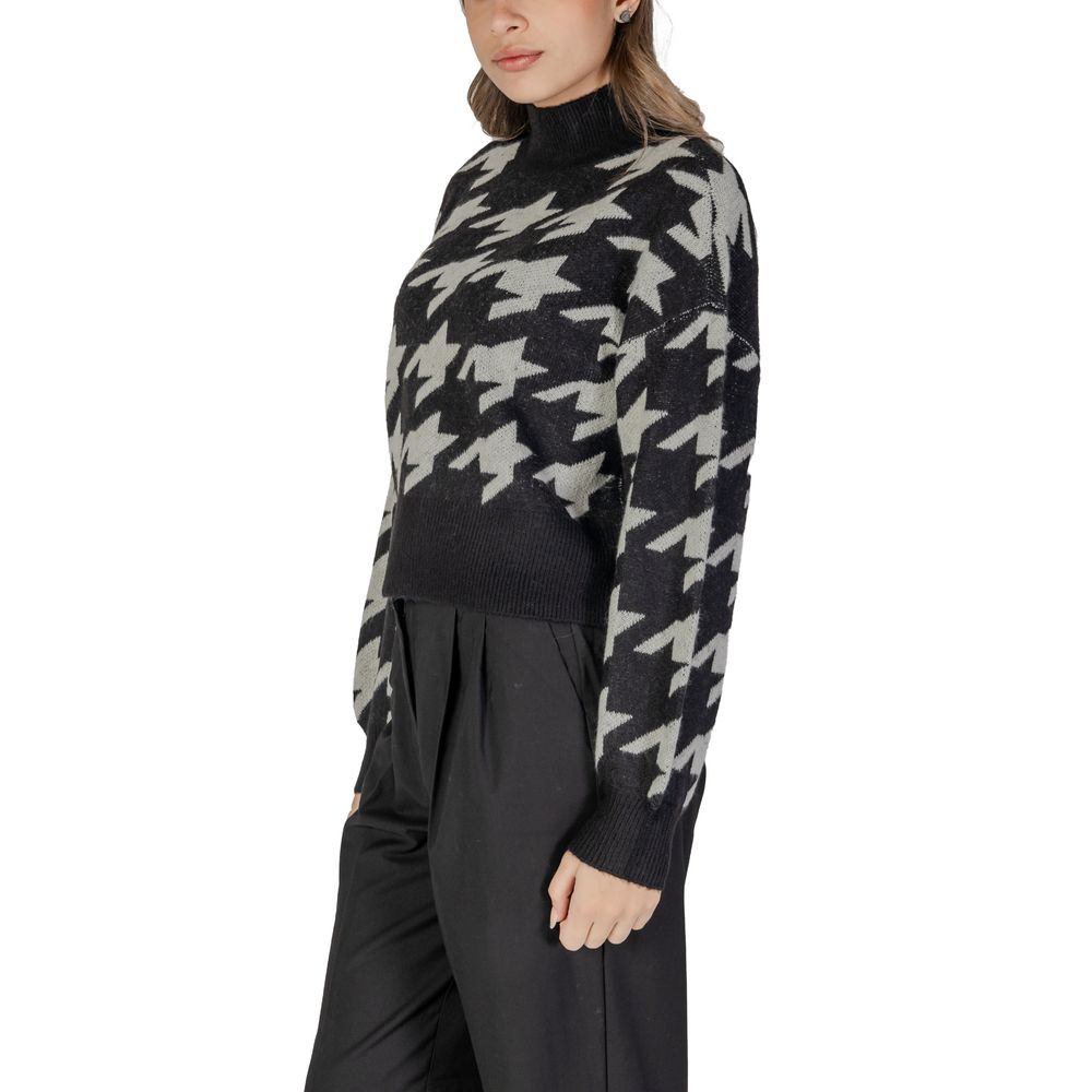 Schwarzer Marabou-Pullover von Vero Moda
