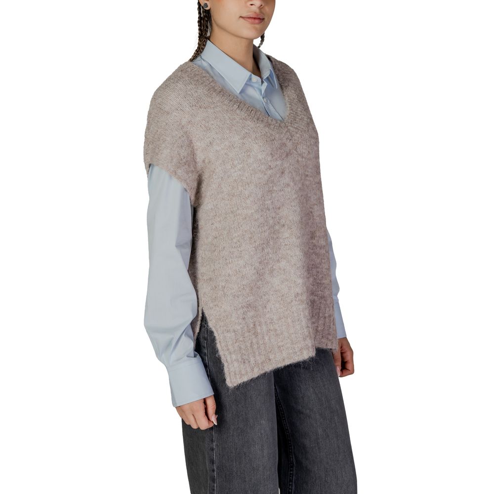 Vero Moda – Beigefarbener Pullover aus recyceltem Polyester