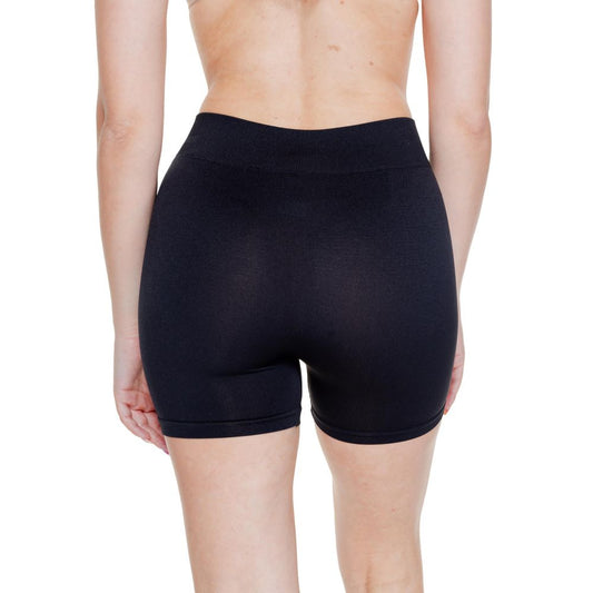 Vero Moda – Schwarze Polyamid-Shorts