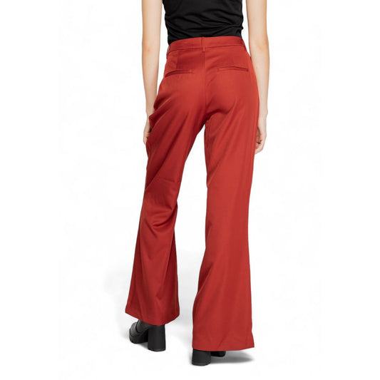 Vero Moda – Rote Polyesterhose