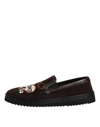 Dolce &amp; Gabbana – DG Family – Flache Slipper aus Wildleder in Braun