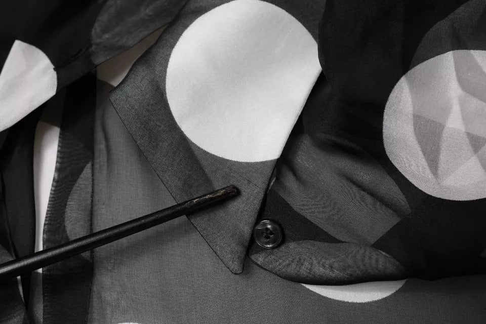 Dolce &amp; Gabbana – Langärmliges Seidentop mit schwarzen und weißen Punkten