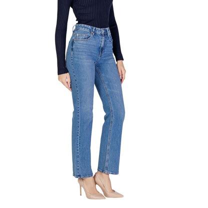 Vero Moda – Hellblaue Mom-Jeans aus Baumwolle