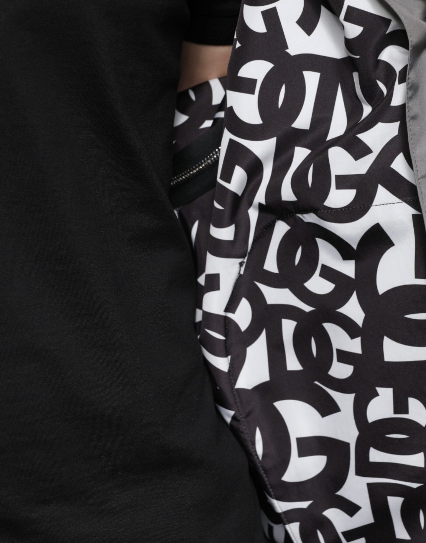 Dolce &amp; Gabbana Graue Polyester-Kapuzenjacke für Herren mit durchgehendem Reißverschluss