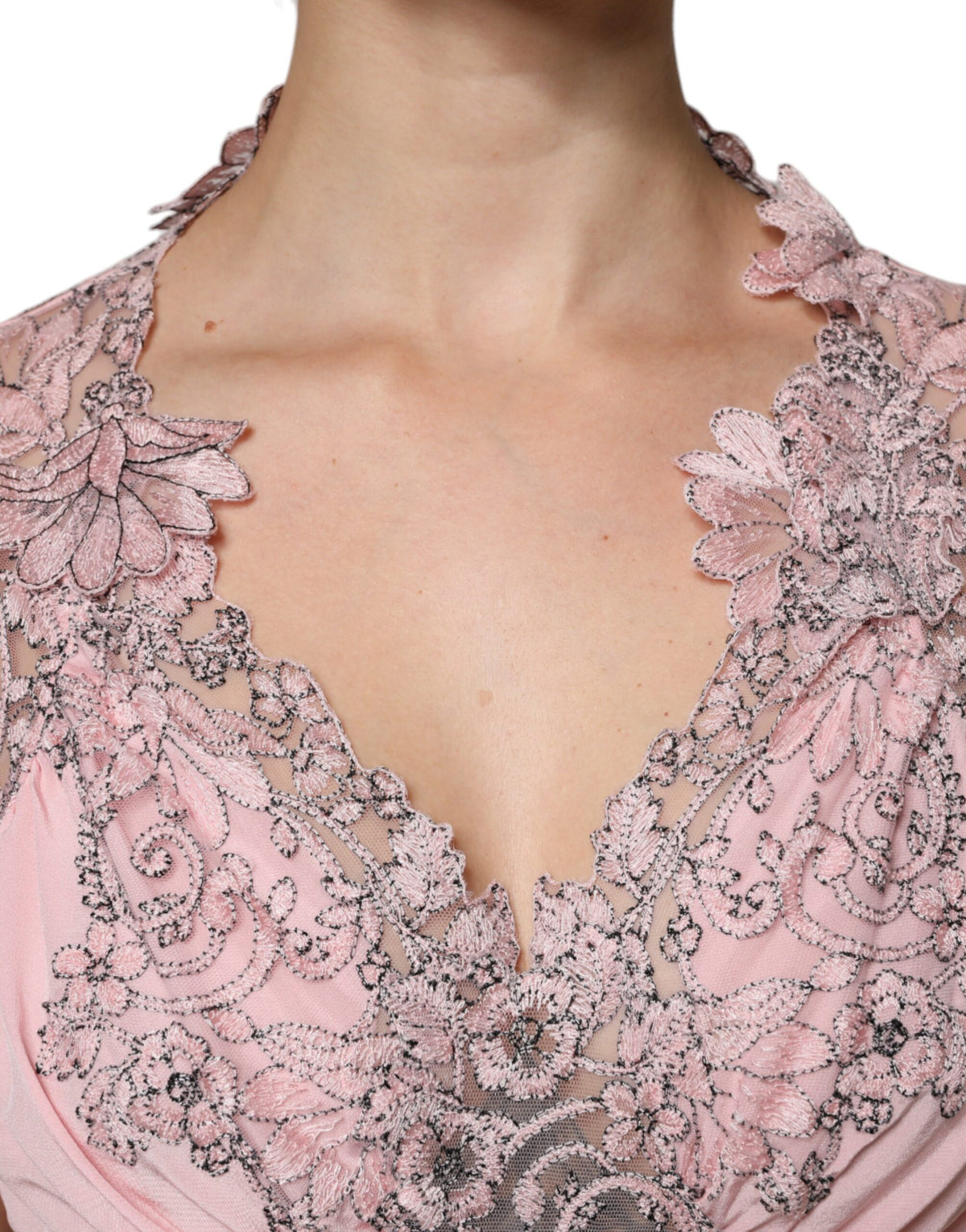 Ermanno Scervino – Rosafarbenes Midikleid mit Blumenspitze und kurzen Ärmeln sowie V-Ausschnitt