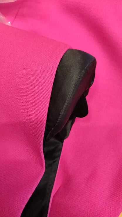 Dolce &amp; Gabbana – Rosa ärmelloses, figurbetontes Minikleid in A-Linie