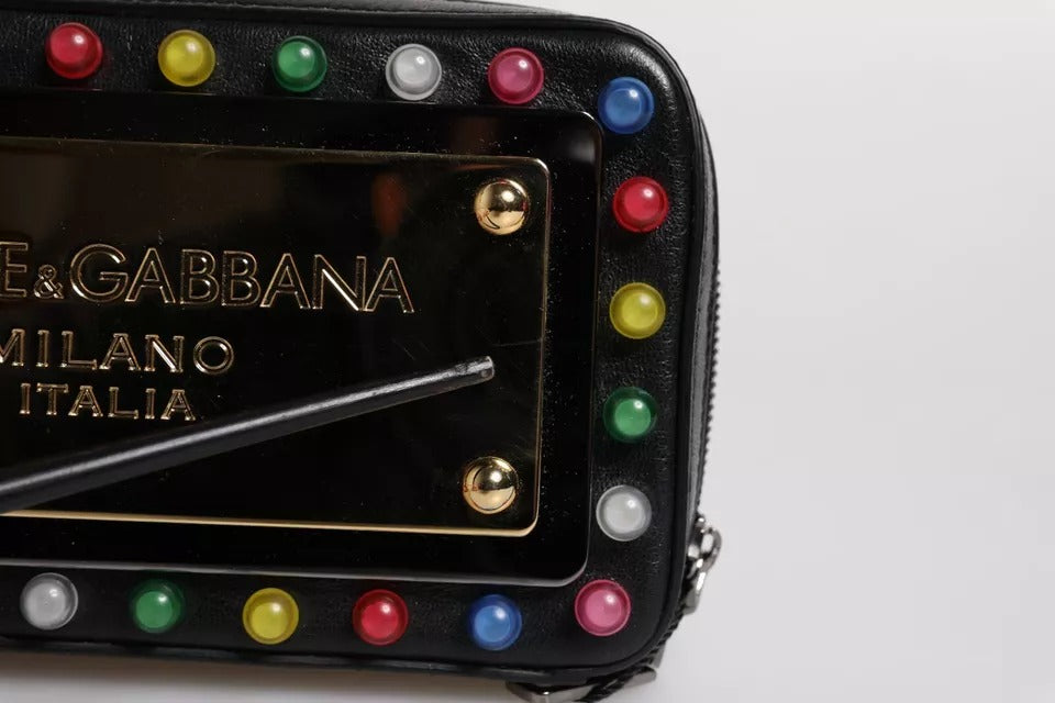 Dolce &amp; Gabbana Clutch aus schwarzem Leder mit LED-Logo und Handgelenksriemen