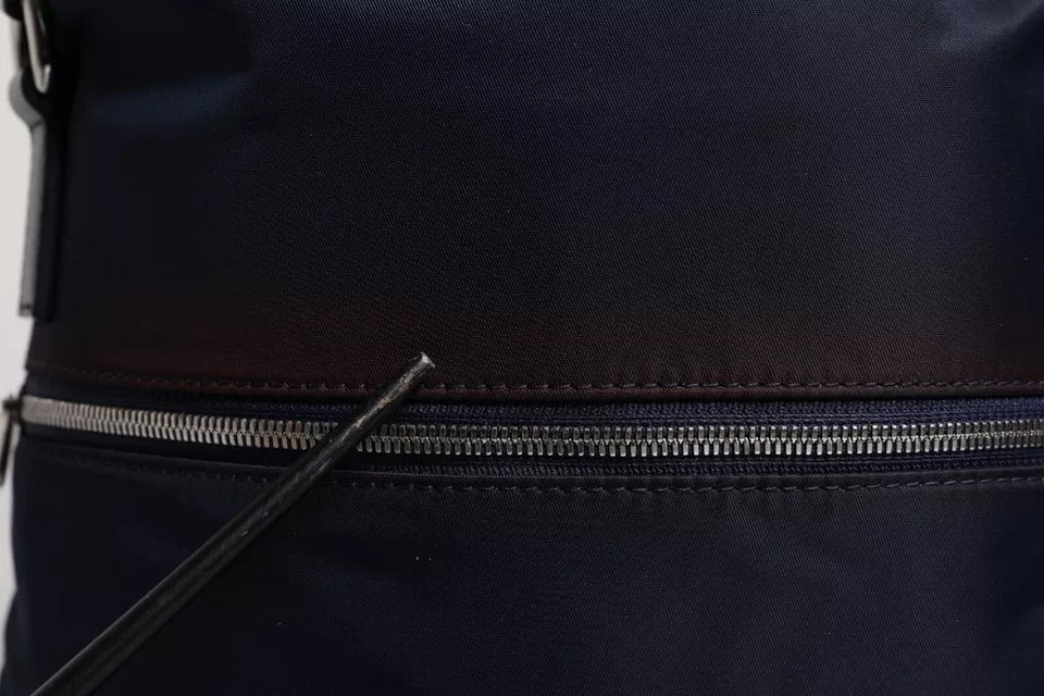 Dolce &amp; Gabbana – Wickeltasche aus dunkelblauem Nylon mit Schulterriemen