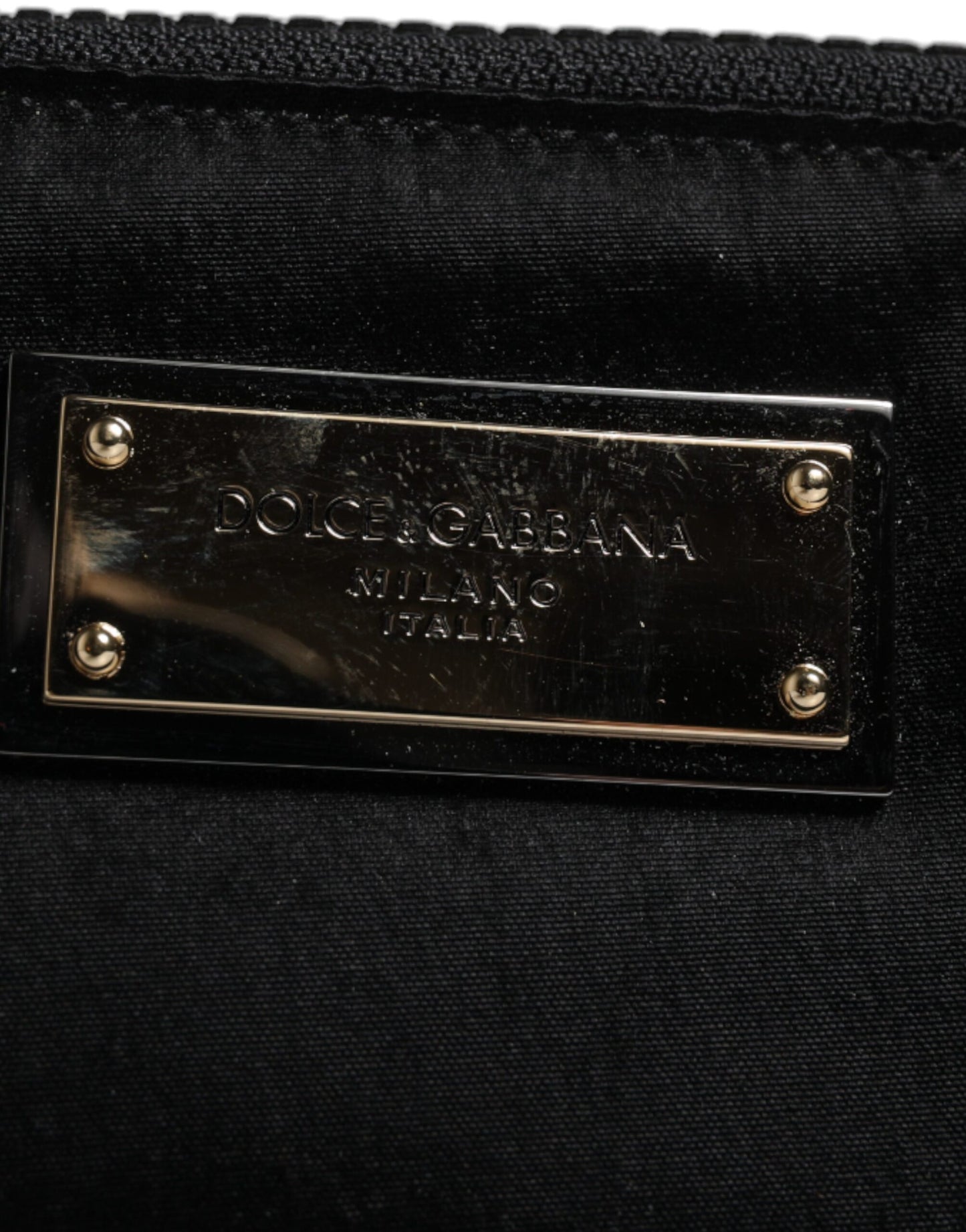 Dolce &amp; Gabbana – Schwarze Clutch aus Nylon mit Schlüsselanhänger und Logo-Plakette