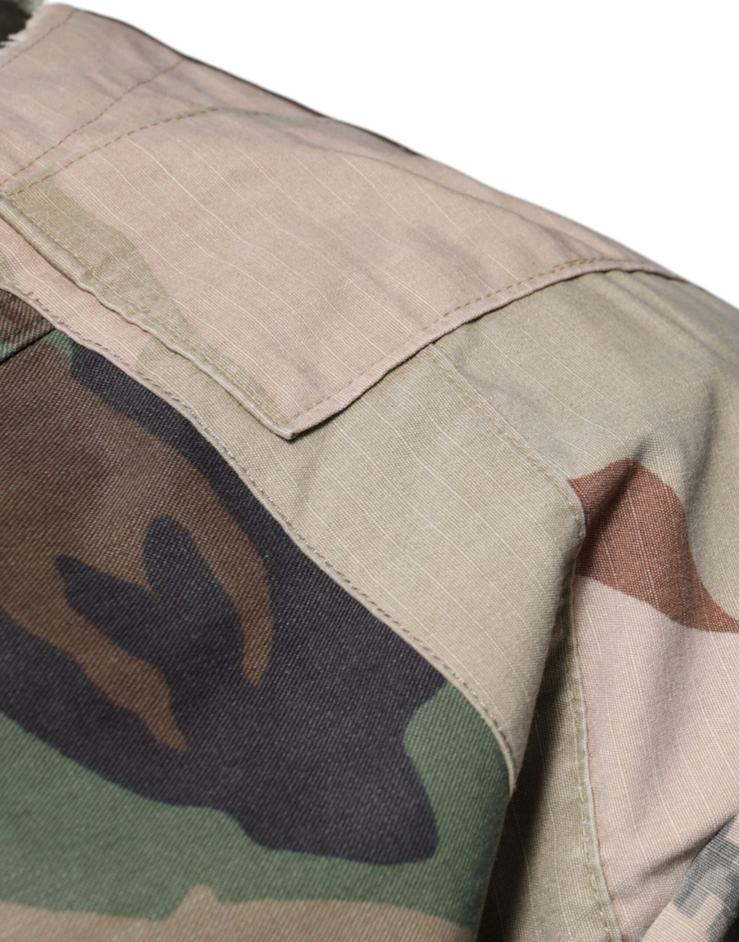 Dolce &amp; Gabbana Weißes Camouflage-T-Shirt aus Baumwolle mit Rundhalsausschnitt