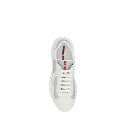 Prada Sneaker aus weißem Kalbsleder, Modell Bos Taurus, niedriger Schaft.