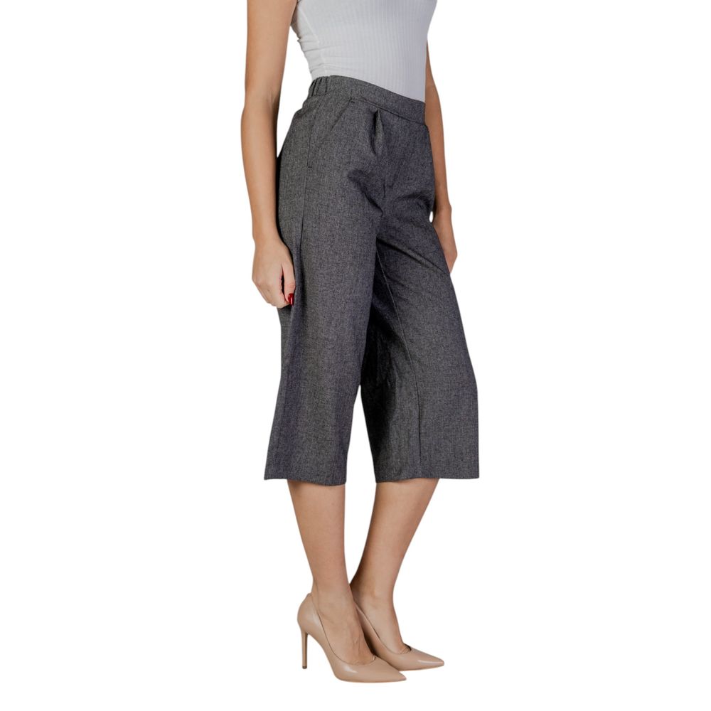 Vero Moda – Kurze Hose aus Polyester in Schwarz und Weiß