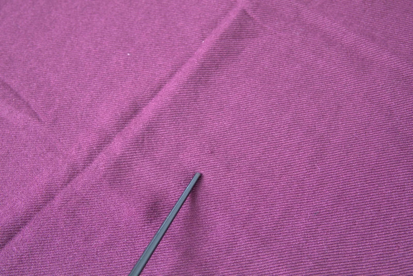 Dolce &amp; Gabbana – Lilafarbener Wickelschal aus Kaschmirstrick