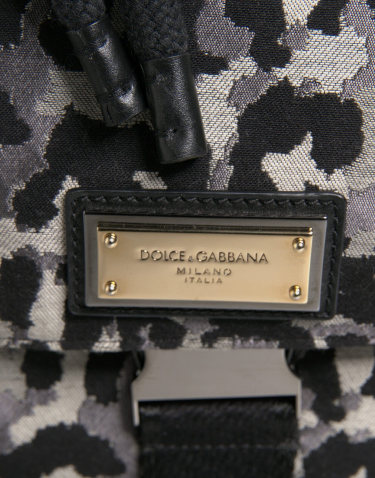 Mehrfarbige Hobo-Umhängetasche aus Jacquard mit Leopardenmuster von Dolce &amp; Gabbana