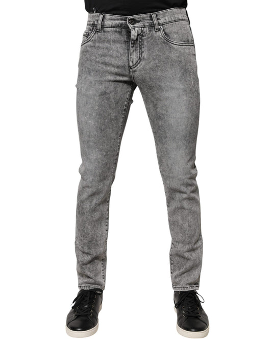 Dolce &amp; Gabbana – Slim Fit-Jeans aus Baumwolle mit Logo-Schild in Grau