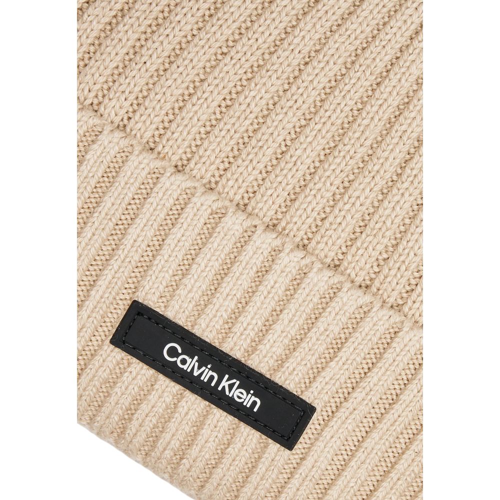 Calvin Klein – Baseballmütze aus Bio-Baumwolle in Beige