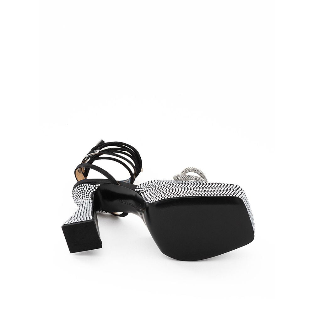 MACH &amp; MACH – Schicke Plateauschuhe aus schwarzem Leder für einen gehobenen Stil