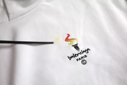 Balenciaga – Oversize-Pullover mit Kapuze und Logo aus weißer Baumwolle